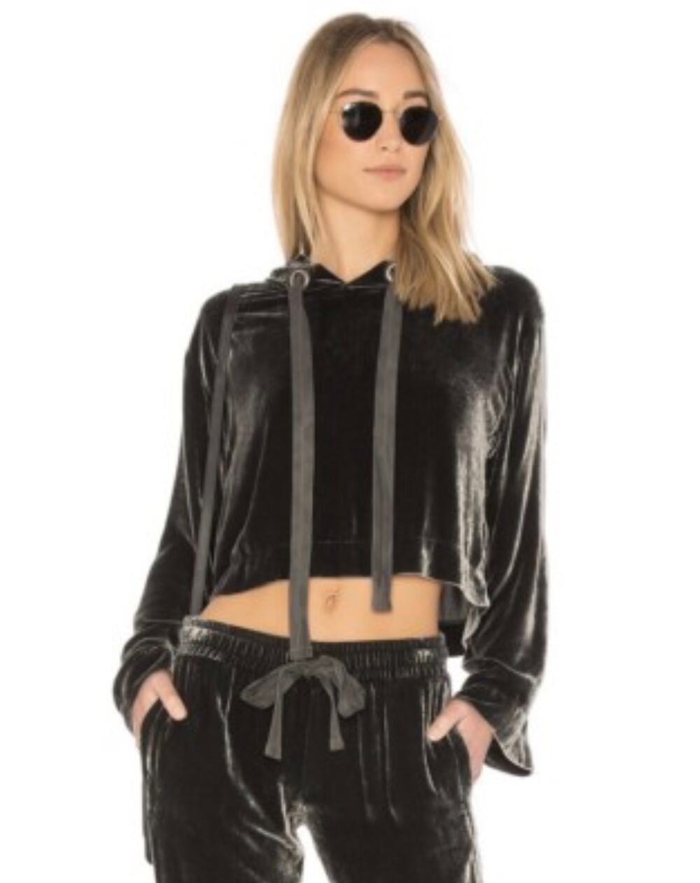 ANTHROPOLOGIE CLOTH & STONE Women’s Black Velvet Cropped Hoodie